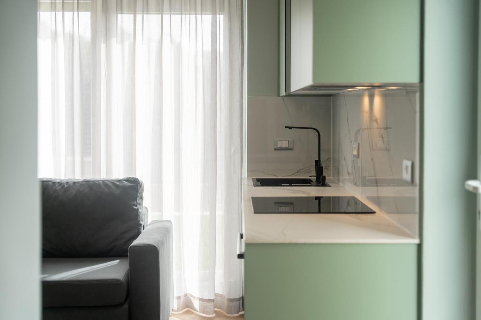 Larum Apartmens Vrsar Exterior foto