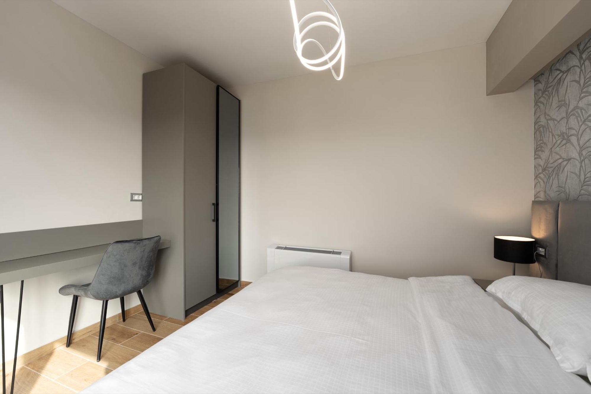 Larum Apartmens Vrsar Exterior foto
